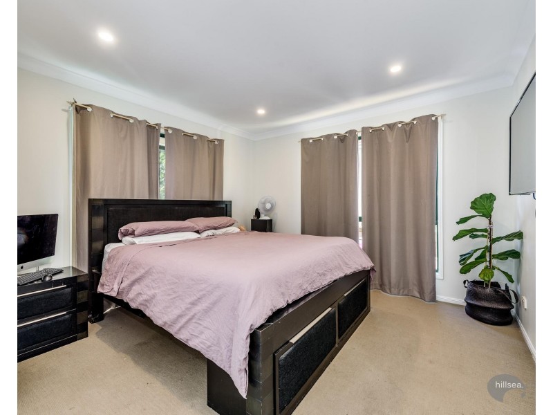 1/100 Greenacre Drive, Parkwood QLD 4214