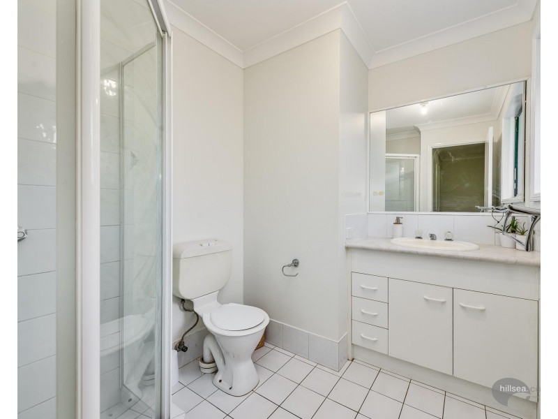 1/100 Greenacre Drive, Parkwood QLD 4214