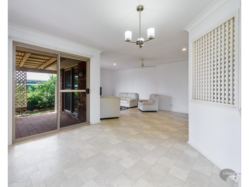 12 Goulburn Close, Arundel QLD 4214