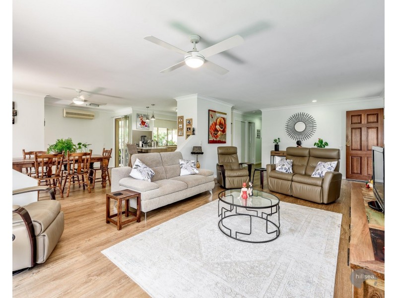 17 Hazeltine Place, Parkwood QLD 4214