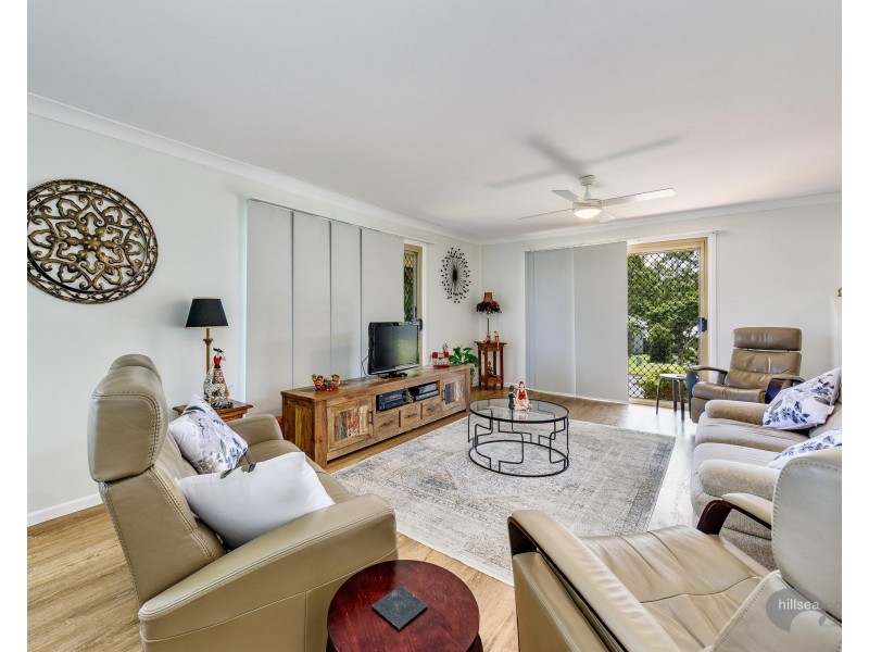 17 Hazeltine Place, Parkwood QLD 4214