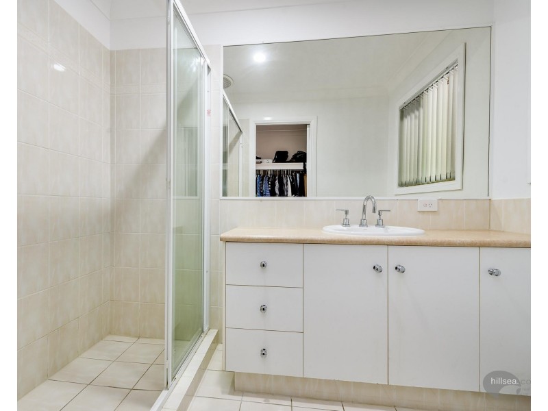 17 Hazeltine Place, Parkwood QLD 4214