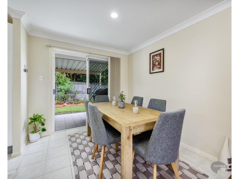 2/12 Coventry Court, Labrador QLD 4215