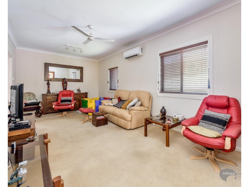 9 Third Avenue, Labrador QLD 4215