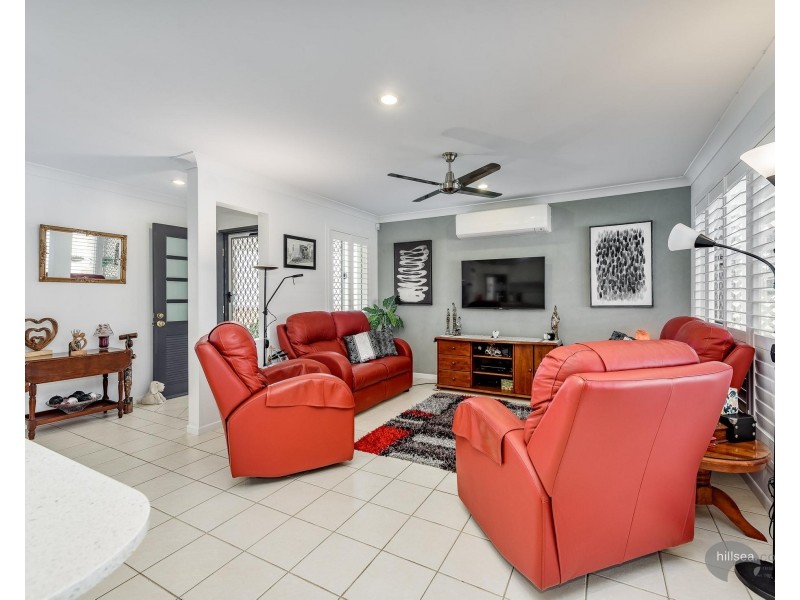 7 Leighanne Crescent, Arundel QLD 4214