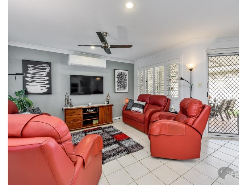 7 Leighanne Crescent, Arundel QLD 4214