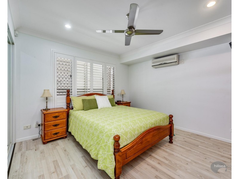 7 Leighanne Crescent, Arundel QLD 4214