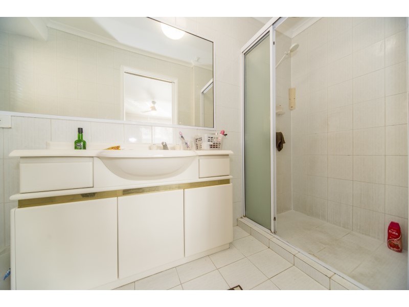 49 Mildura Drive, Helensvale QLD 4212