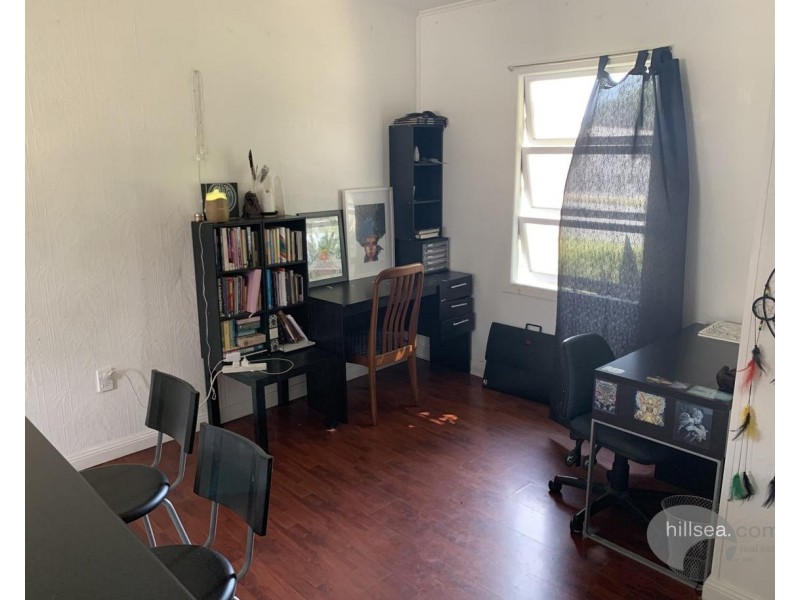 40 Central Street, Labrador QLD 4215