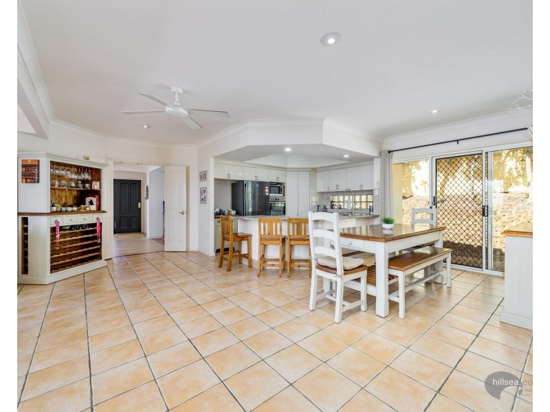 12 Pearson Close, Arundel QLD 4214