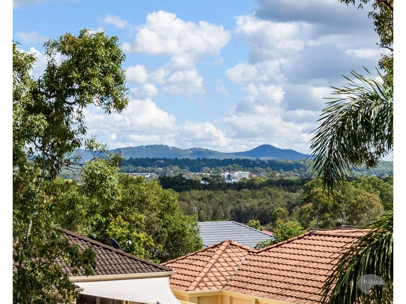 12 Pearson Close, Arundel QLD 4214