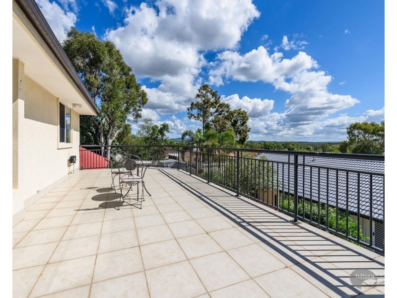 12 Pearson Close, Arundel QLD 4214