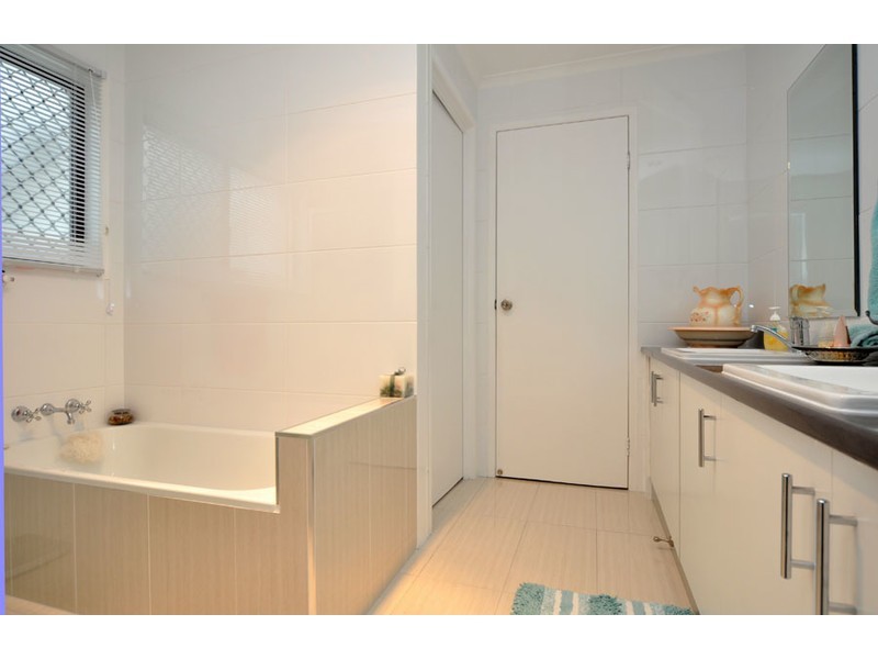 13 Collingwood Court, Arundel QLD 4214