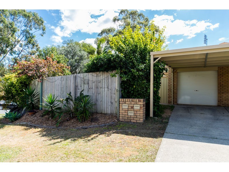 2/2 Cassandra Crescent, Labrador QLD 4215