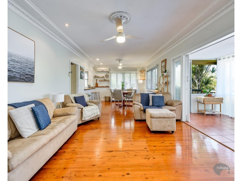 87 Central Street, Labrador QLD 4215