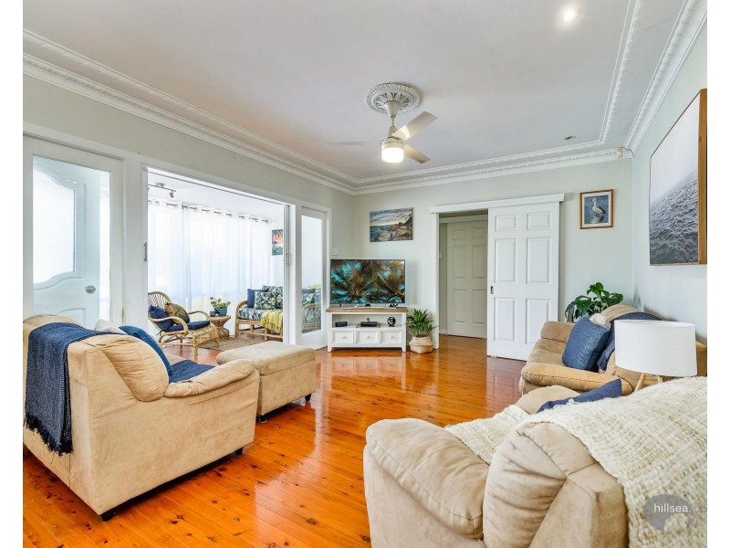 87 Central Street, Labrador QLD 4215