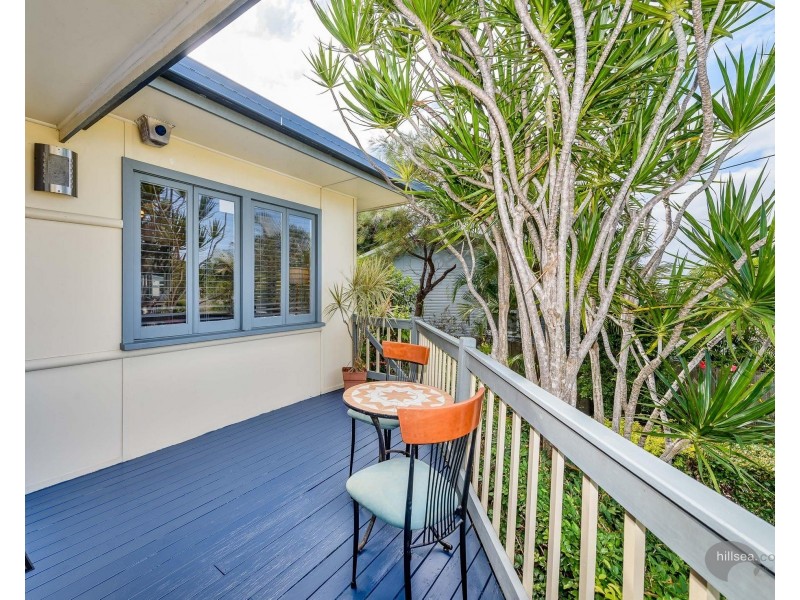 87 Central Street, Labrador QLD 4215