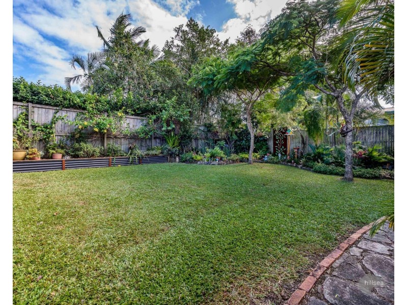 87 Central Street, Labrador QLD 4215