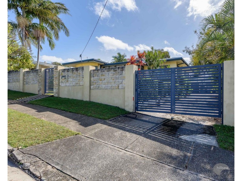 87 Central Street, Labrador QLD 4215