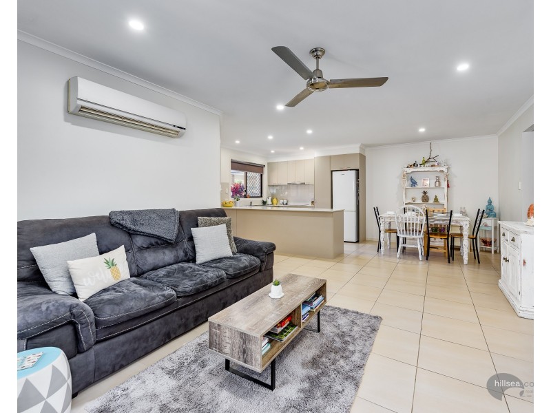 1/23 Brown Street, Labrador QLD 4215
