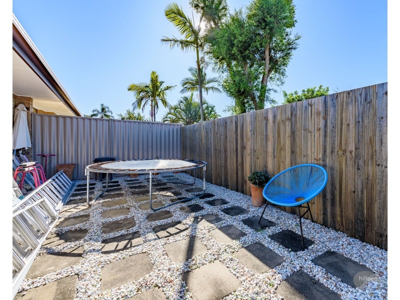 1/23 Brown Street, Labrador QLD 4215