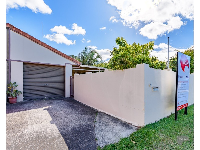 2/118 Kumbari Avenue, Labrador QLD 4215