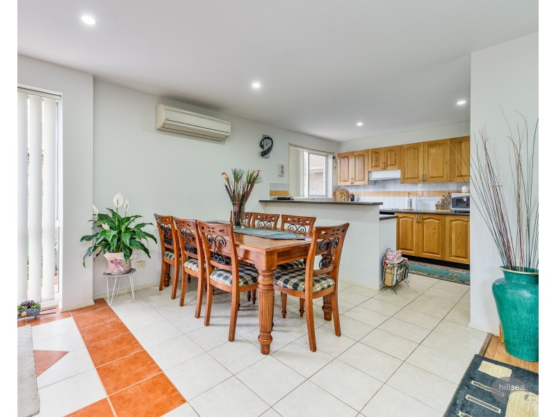 2/33 Kenny Drive, Labrador QLD 4215