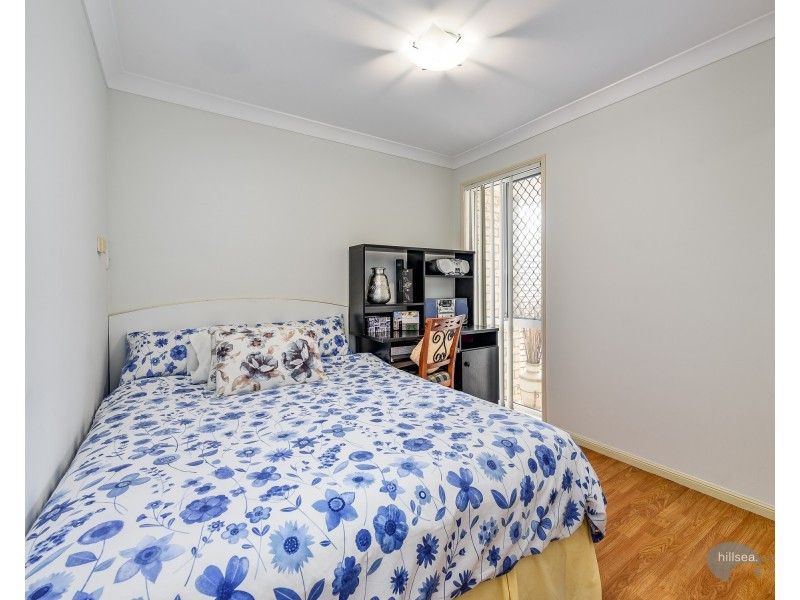 2/33 Kenny Drive, Labrador QLD 4215