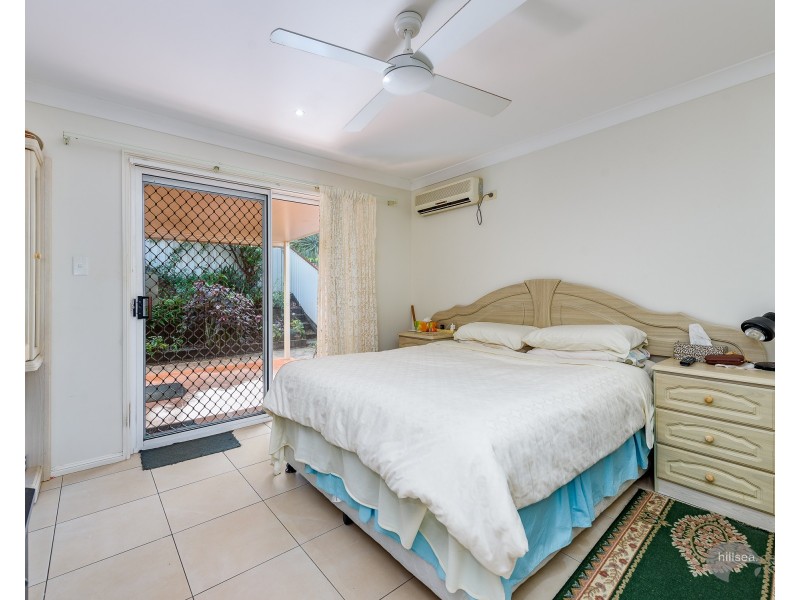 2/19 Liam Court, Labrador QLD 4215