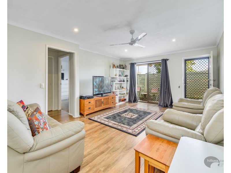 1/4 Kangaroo Avenue, Coombabah QLD 4216