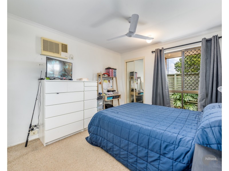 1/4 Kangaroo Avenue, Coombabah QLD 4216