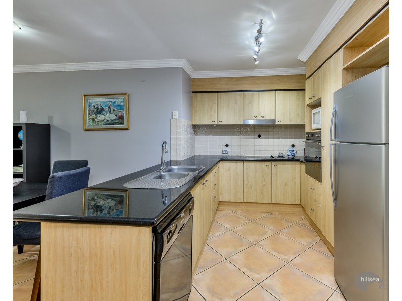 12/82-86 Limetree Parade, Runaway Bay QLD 4216