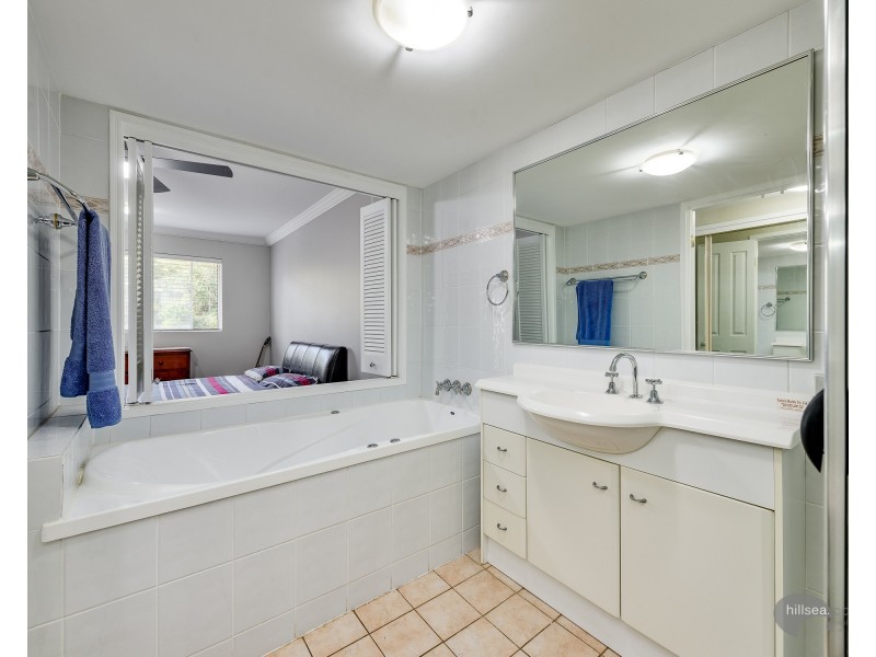 12/82-86 Limetree Parade, Runaway Bay QLD 4216