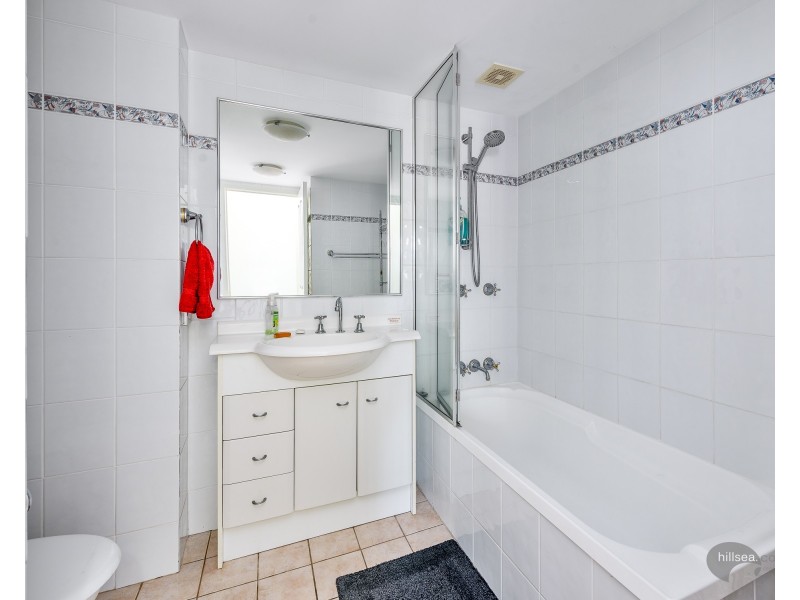 12/82-86 Limetree Parade, Runaway Bay QLD 4216