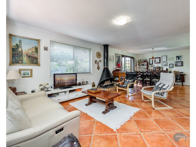 25 Morala Avenue, Biggera Waters QLD 4216