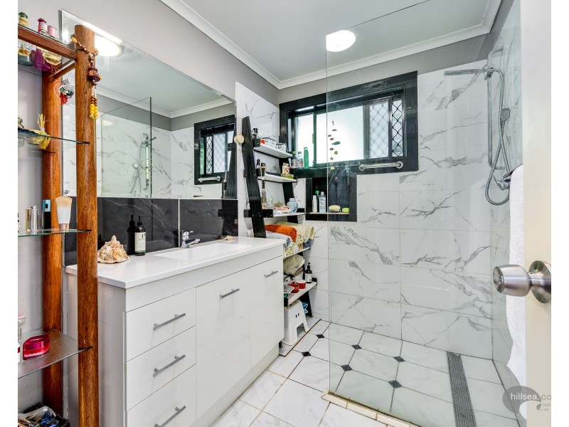 25 Morala Avenue, Biggera Waters QLD 4216