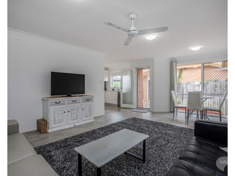 2/8 Calvary Court, Labrador QLD 4215