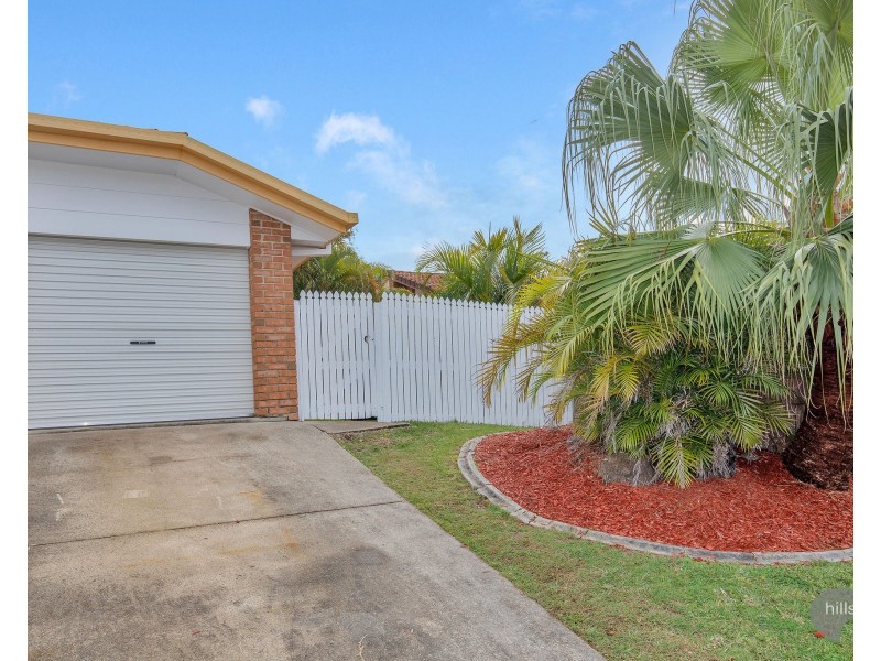 2/8 Calvary Court, Labrador QLD 4215