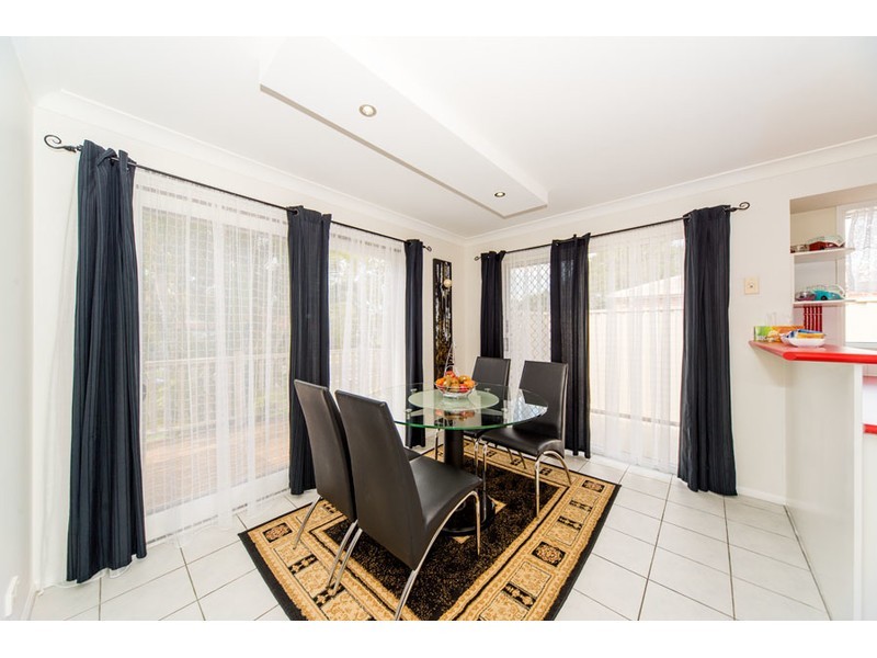 1/70 Brown Street, Labrador QLD 4215