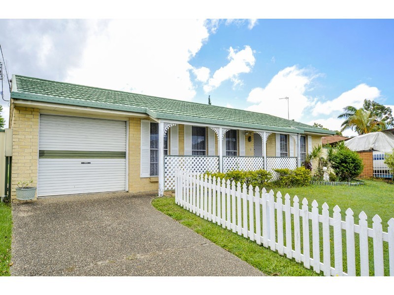 138 Olsen Avenue, Arundel QLD 4214