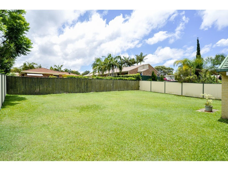 138 Olsen Avenue, Arundel QLD 4214