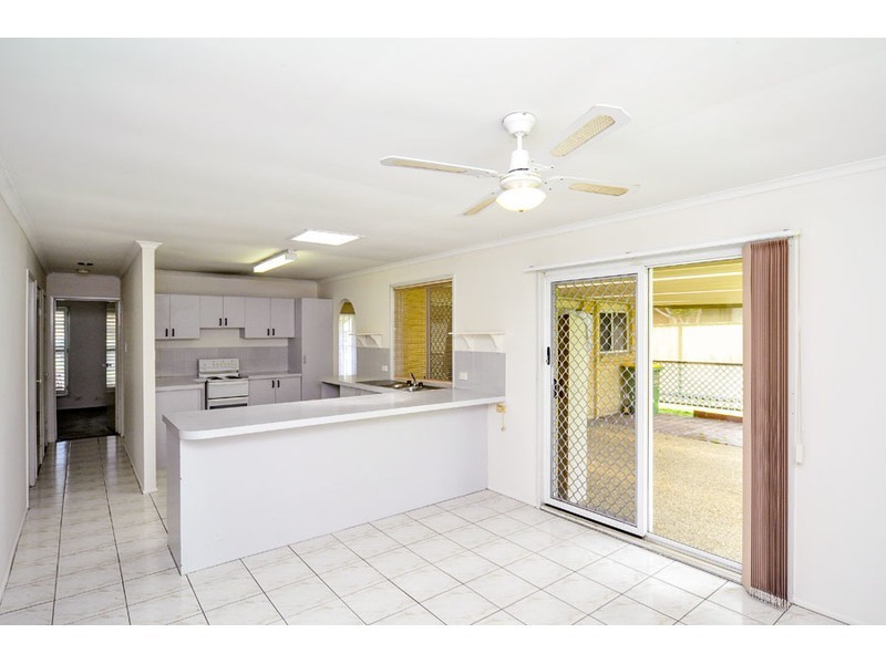 138 Olsen Avenue, Arundel QLD 4214