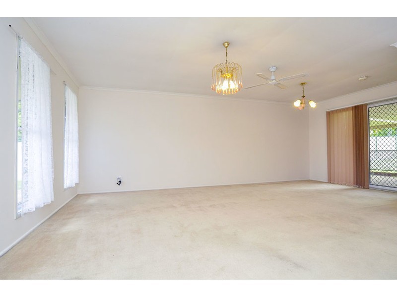 138 Olsen Avenue, Arundel QLD 4214