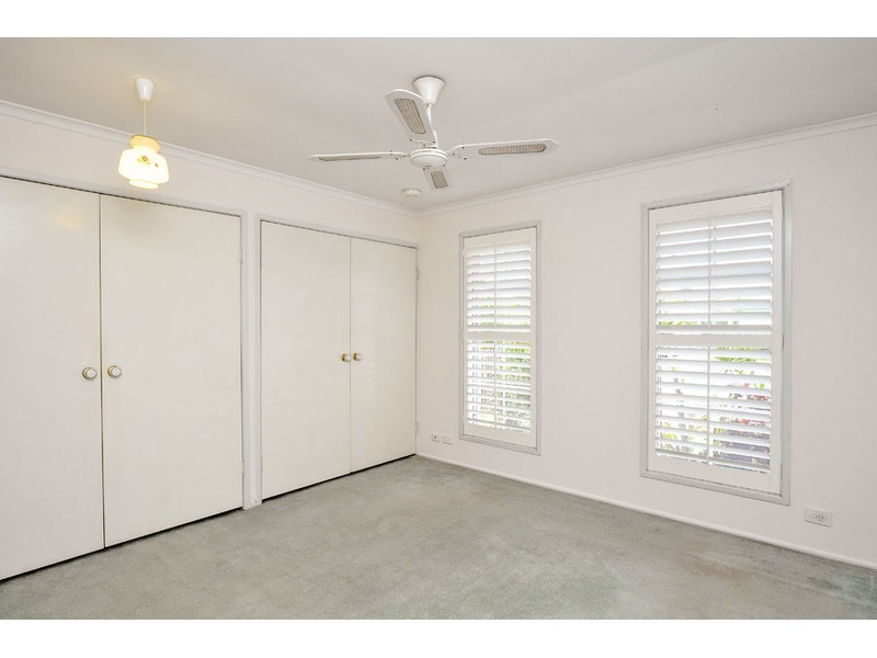 138 Olsen Avenue, Arundel QLD 4214