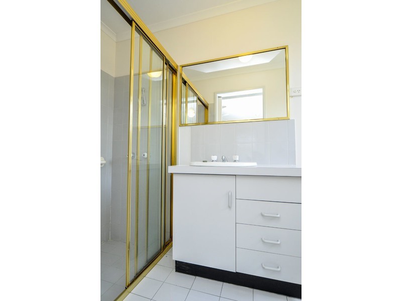 138 Olsen Avenue, Arundel QLD 4214