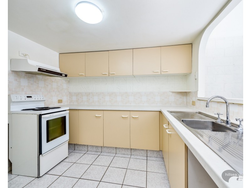 18/81 Olsen Avenue, Labrador QLD 4215