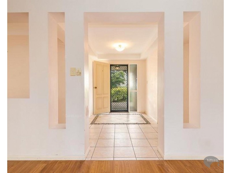 21 Gumleaf Drive, Molendinar QLD 4214