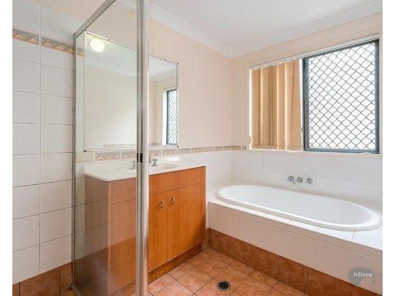 21 Gumleaf Drive, Molendinar QLD 4214