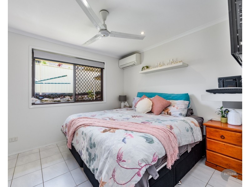 2/13 Orkney Place, Labrador QLD 4215