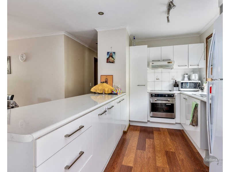 2/7 Ruth Anne Close, Labrador QLD 4215